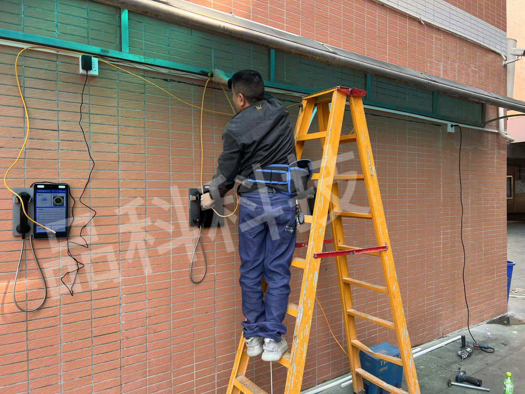 品科校園親情話機